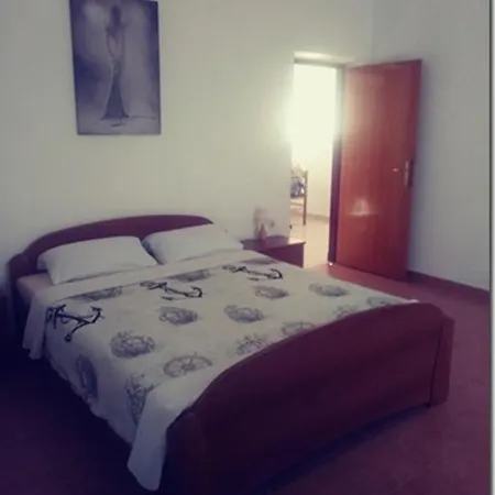 27 Apartment